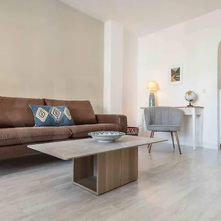 Apartament Spacious & Authentic By Rems *