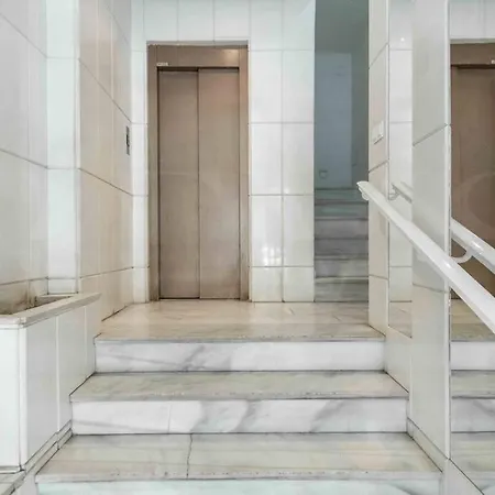 Spacious & Authentic By Rems * Malaga