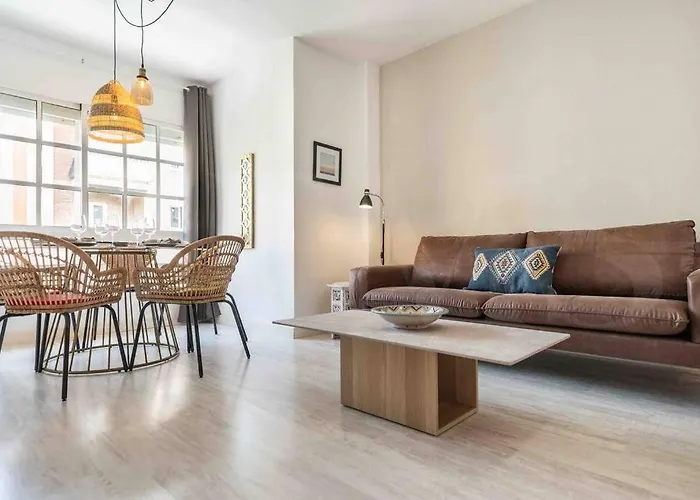 Spacious & Authentic By Rems Apartment *