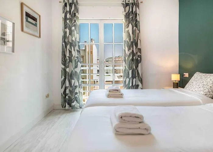 Spacious & Authentic By Rems Apartment *