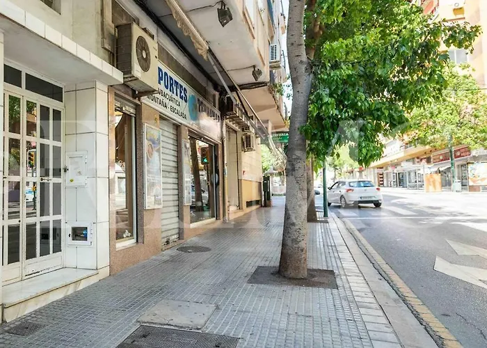 Apartment Spacious & Authentic By Rems Málaga